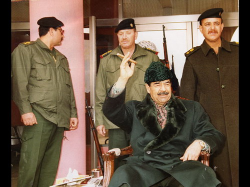 Imagini cu Saddam Hussein